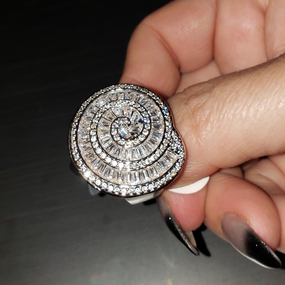 KATRINA - Picture 6 of 7